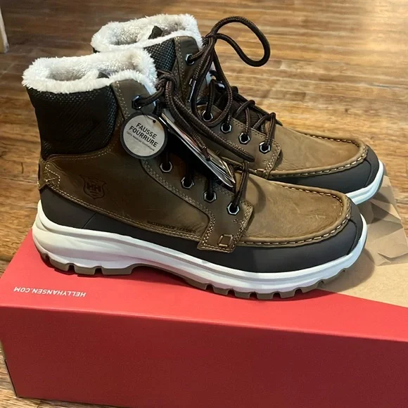 Helly Hansen Shoes Helly Hansen Garibaldi V3 Mens Winter Shoe